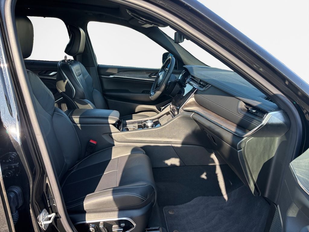 2025 Jeep Grand Cherokee Overland