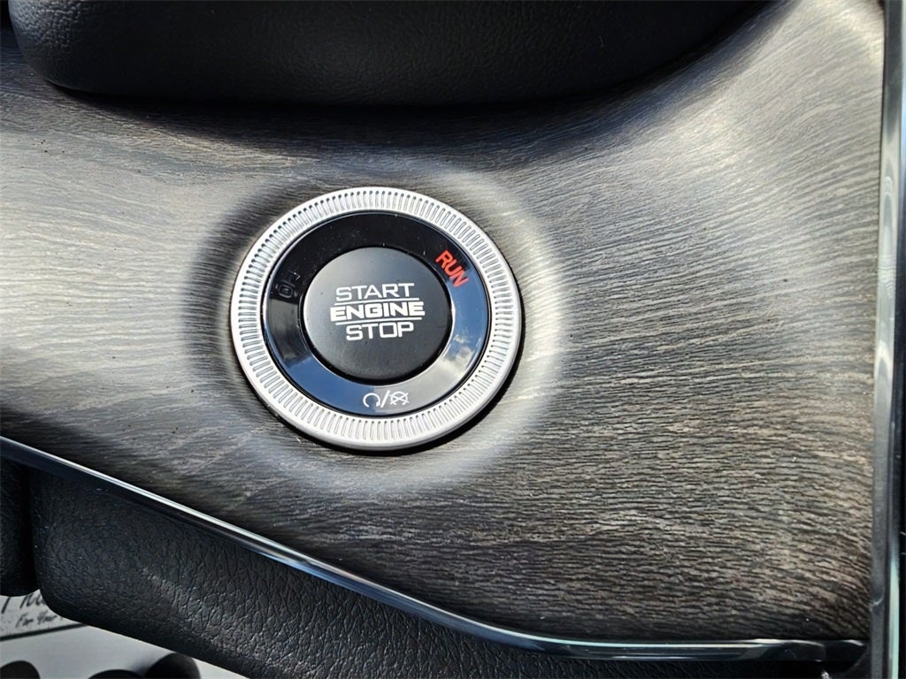 2025 Jeep Grand Cherokee Overland