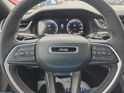 2026 Jeep Grand Cherokee Laredo
