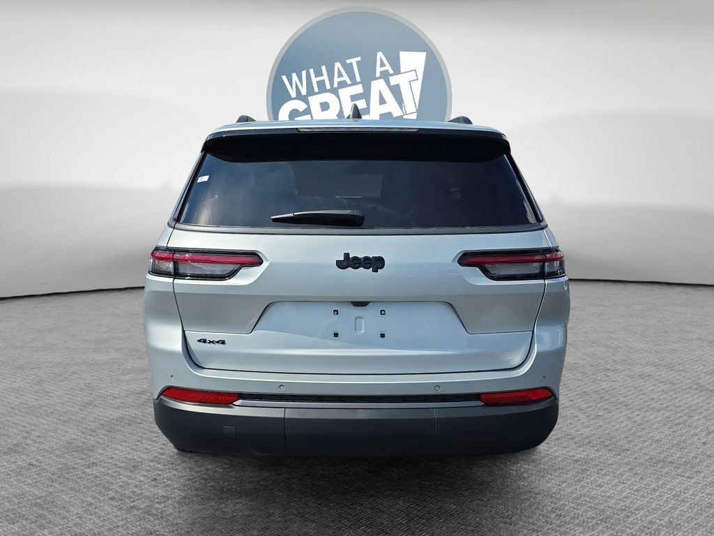 2026 Jeep Grand Cherokee Base