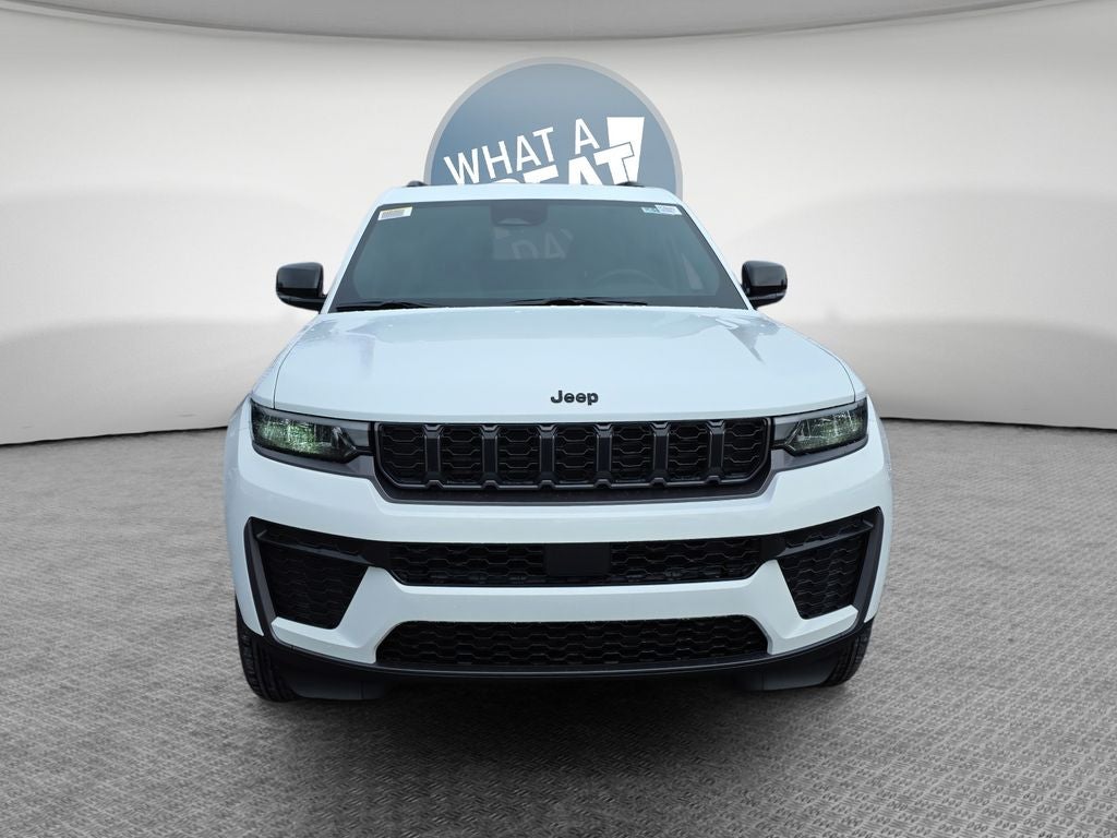 2026 Jeep Grand Cherokee Laredo