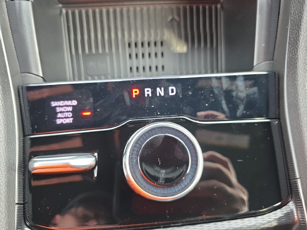 2027 Jeep Grand Cherokee Laredo Altitude