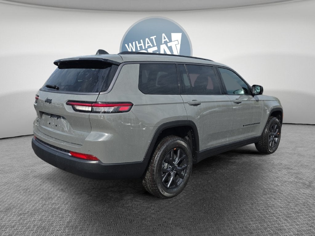 2027 Jeep Grand Cherokee L Laredo Altitude