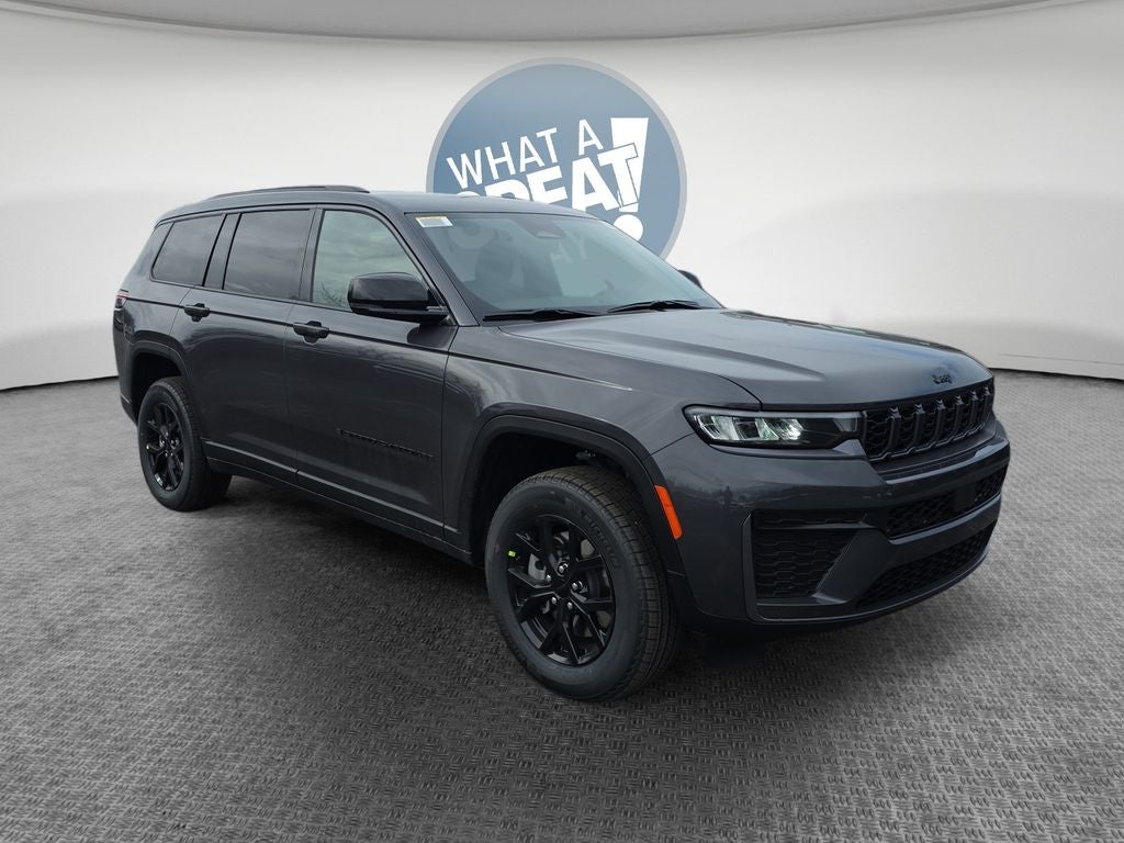 2026 Jeep Grand Cherokee Laredo