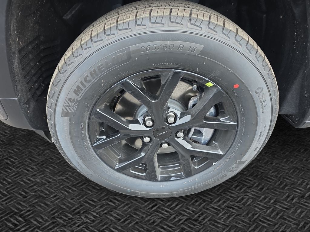 2026 Jeep Grand Cherokee Laredo