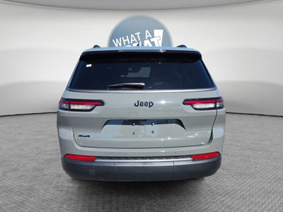 2027 Jeep Grand Cherokee Laredo Altitude