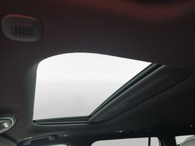 2027 Jeep Grand Cherokee Laredo Altitude