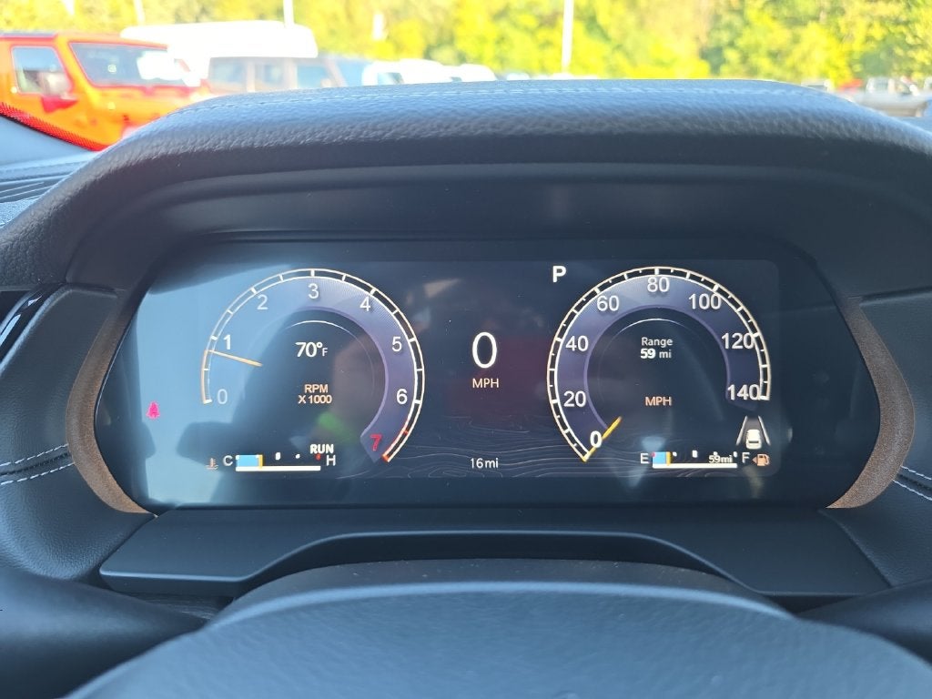 2027 Jeep Grand Cherokee Laredo Altitude