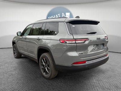 2027 Jeep Grand Cherokee Laredo Altitude
