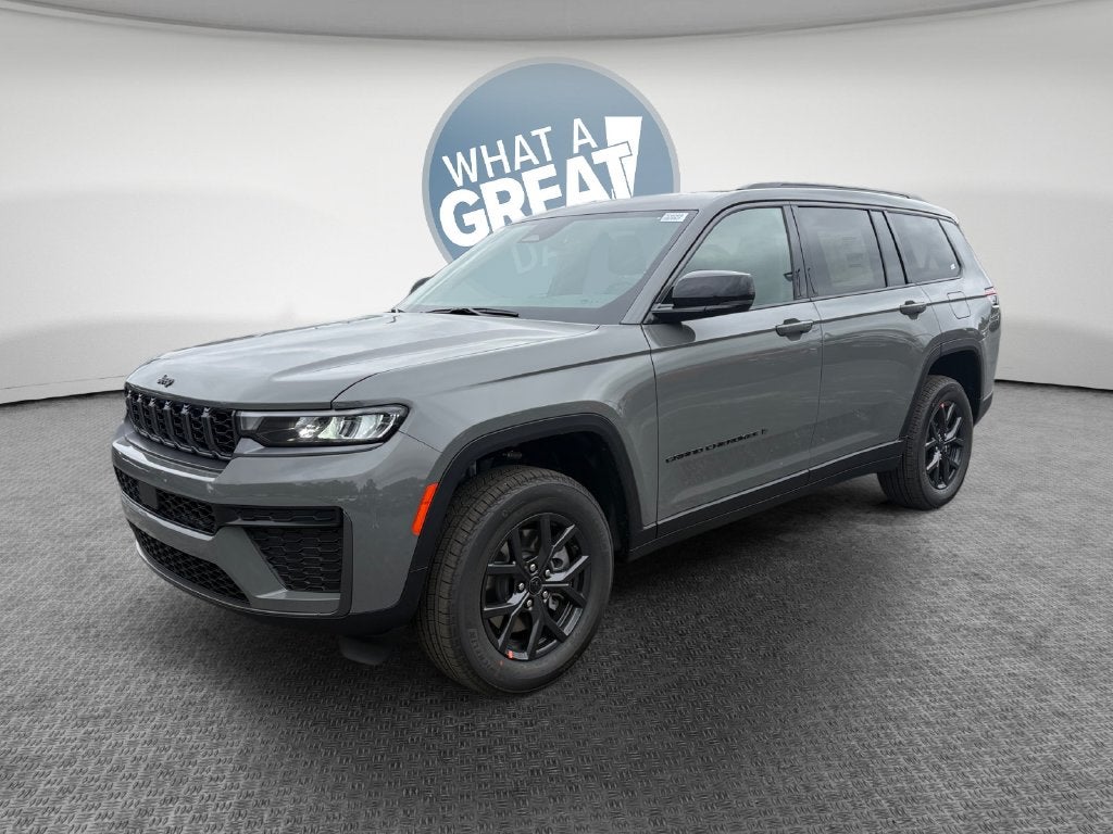 2027 Jeep Grand Cherokee Laredo Altitude
