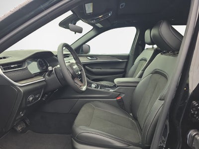 2027 Jeep Grand Cherokee L Laredo Altitude
