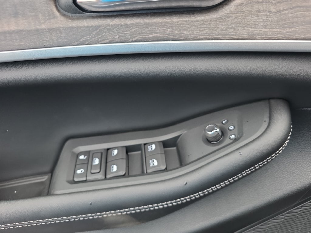 2027 Jeep Grand Cherokee L Laredo Altitude