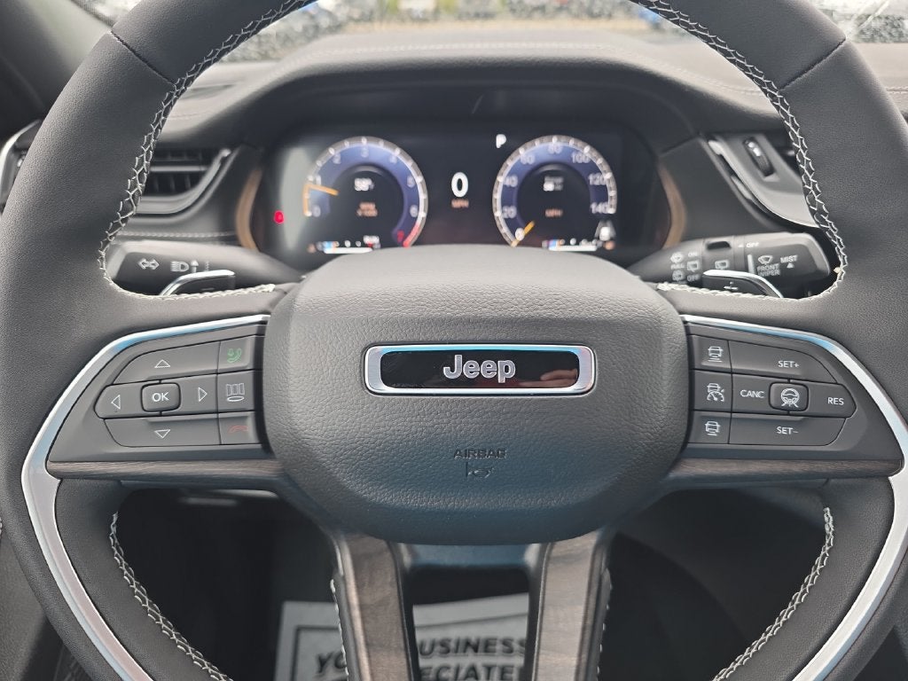 2027 Jeep Grand Cherokee L Laredo Altitude