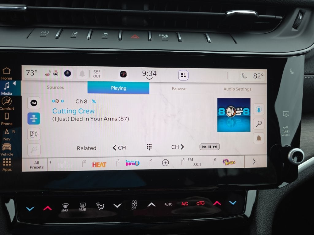 2027 Jeep Grand Cherokee L Laredo Altitude