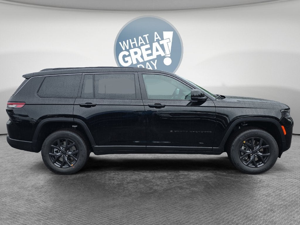 2027 Jeep Grand Cherokee L Laredo Altitude