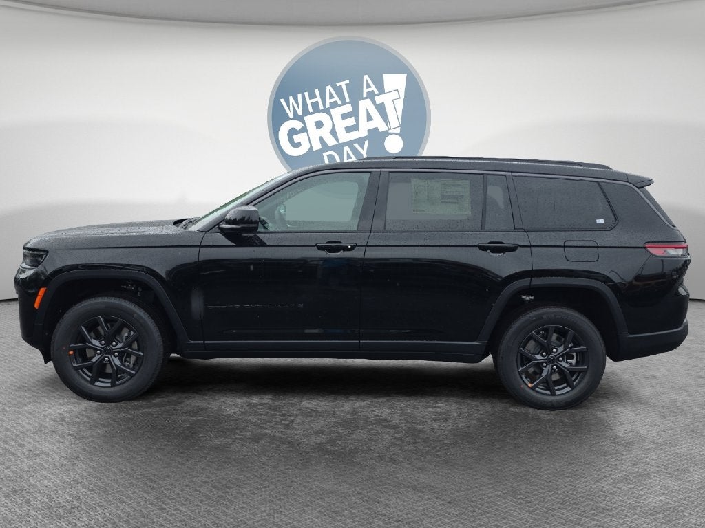 2027 Jeep Grand Cherokee L Laredo Altitude