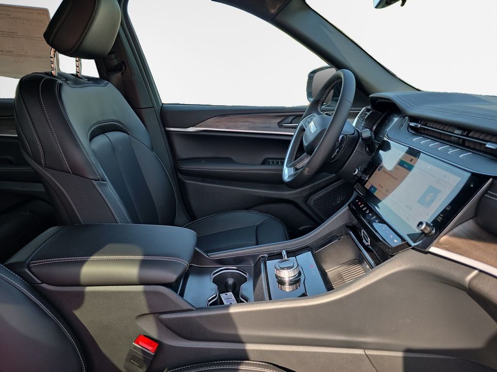 2027 Jeep Grand Cherokee L Limited
