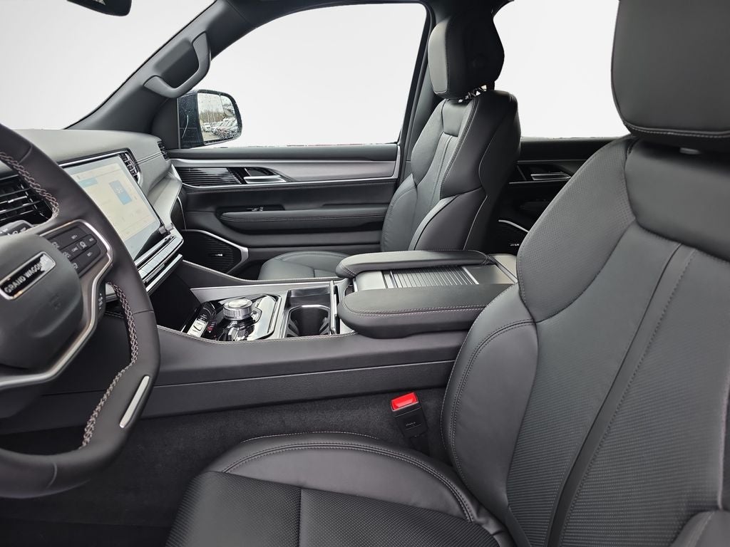 2026 Jeep Grand Wagoneer Base