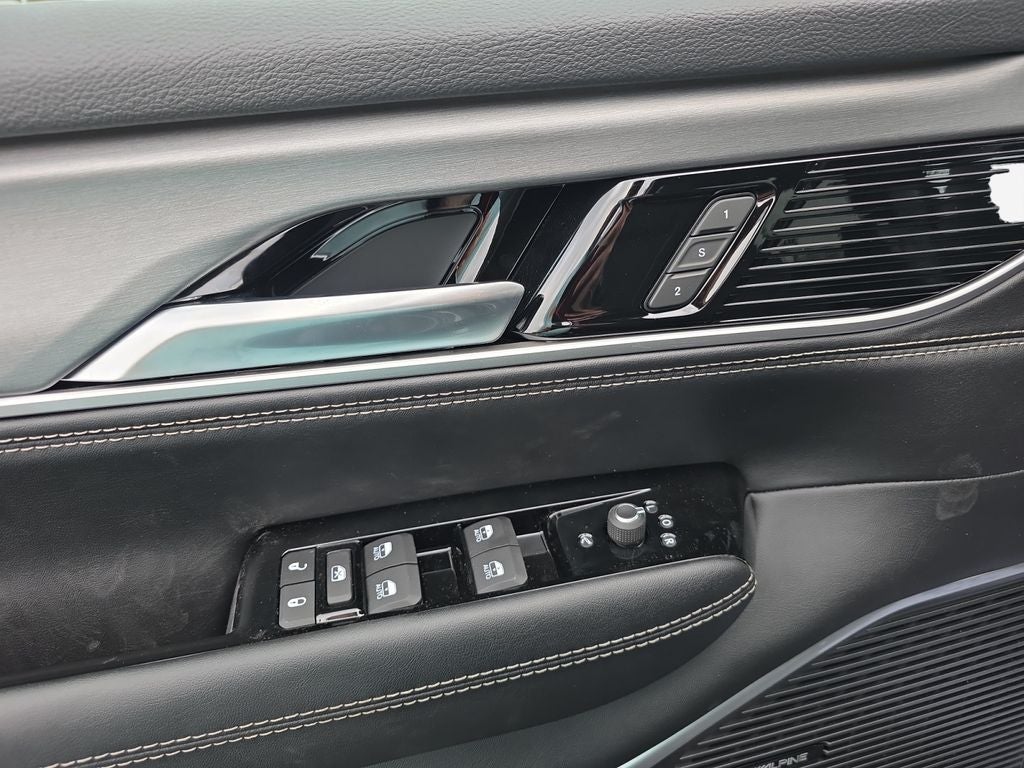 2026 Jeep Grand Wagoneer Base