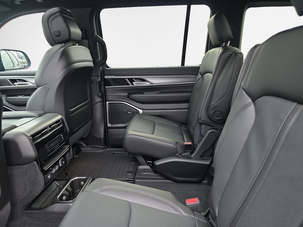 2026 Jeep Grand Wagoneer Base