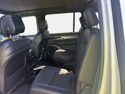 2026 Jeep Grand Wagoneer Base