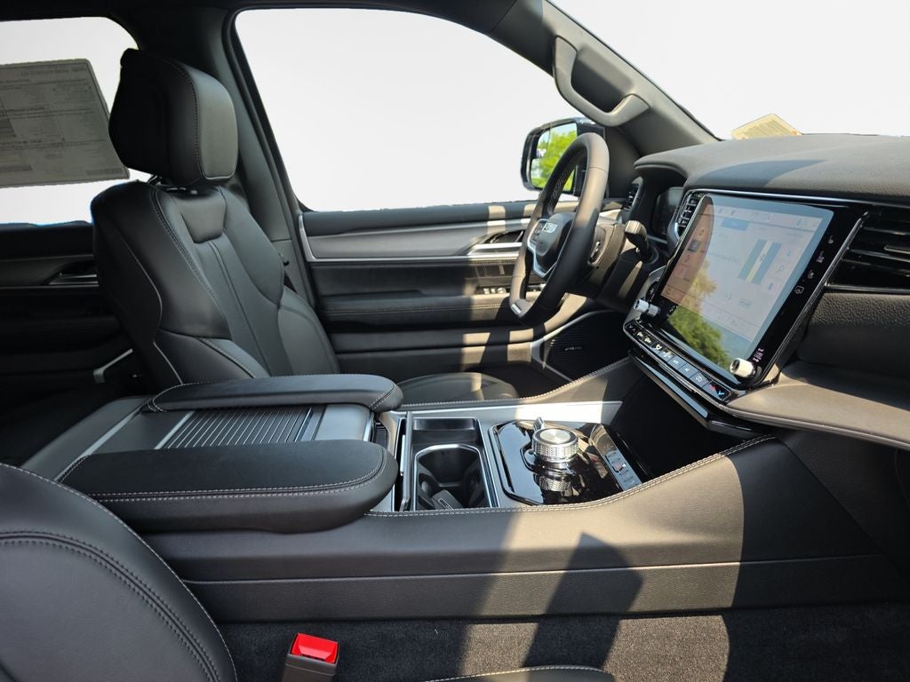 2026 Jeep Grand Wagoneer Base