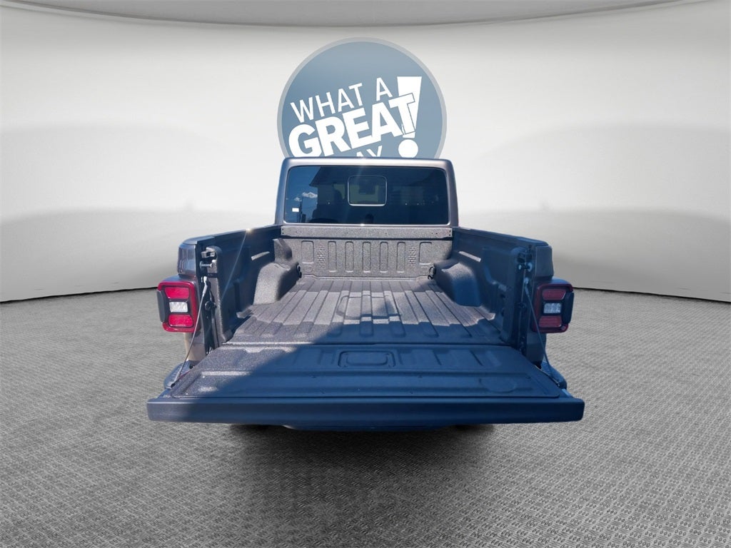 2025 Jeep Gladiator Sport S