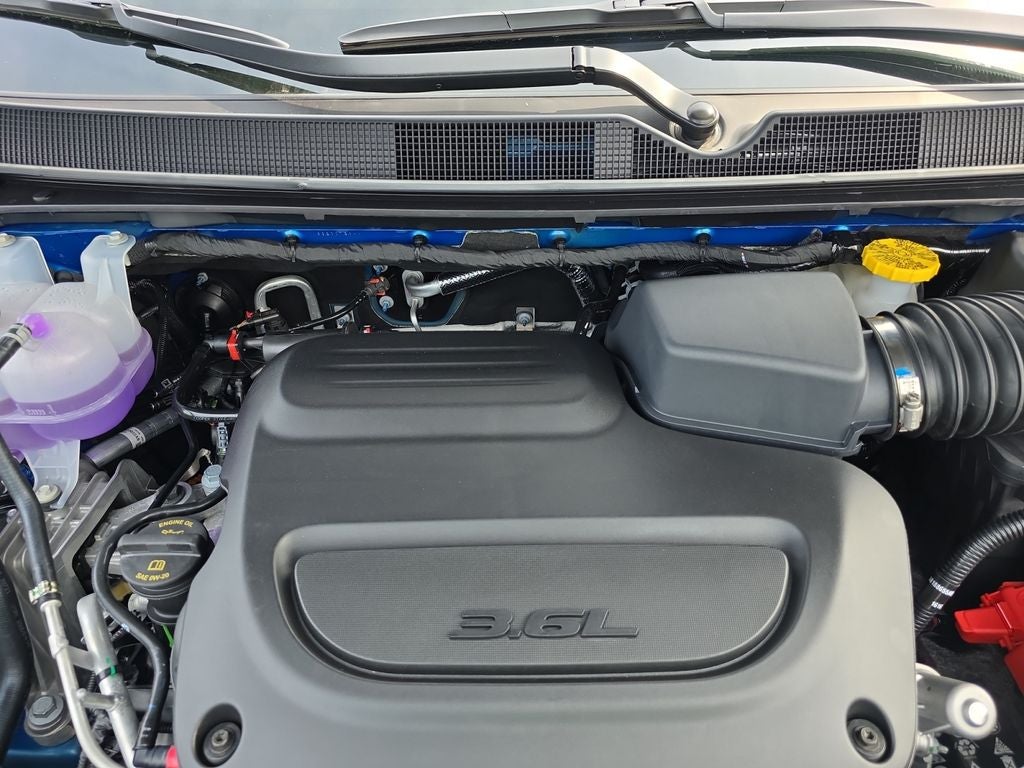 2027 Chrysler Pacifica Select