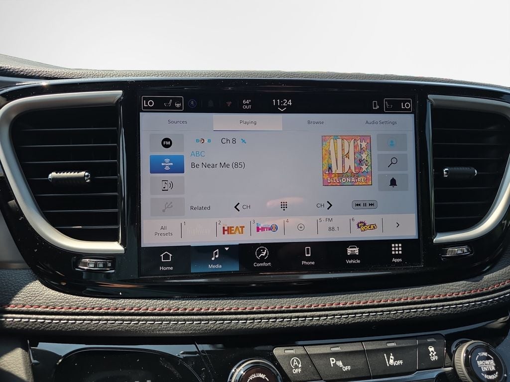 2027 Chrysler Pacifica Select