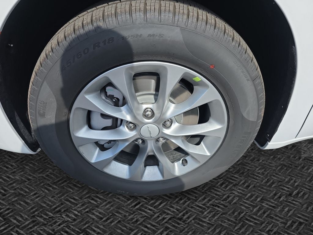 2027 Chrysler Pacifica Select