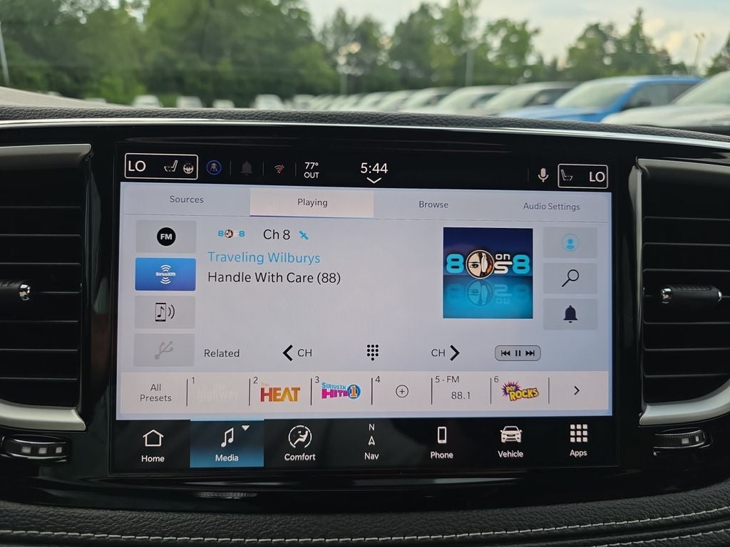 2027 Chrysler Pacifica Limited