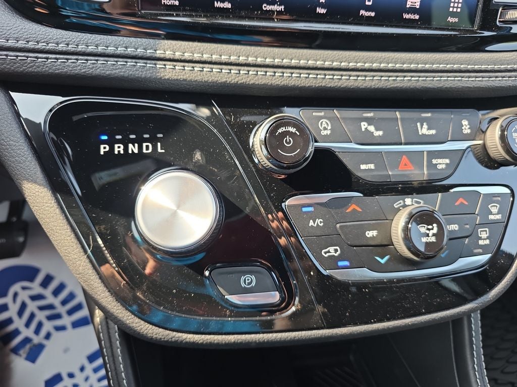 2027 Chrysler Pacifica Limited
