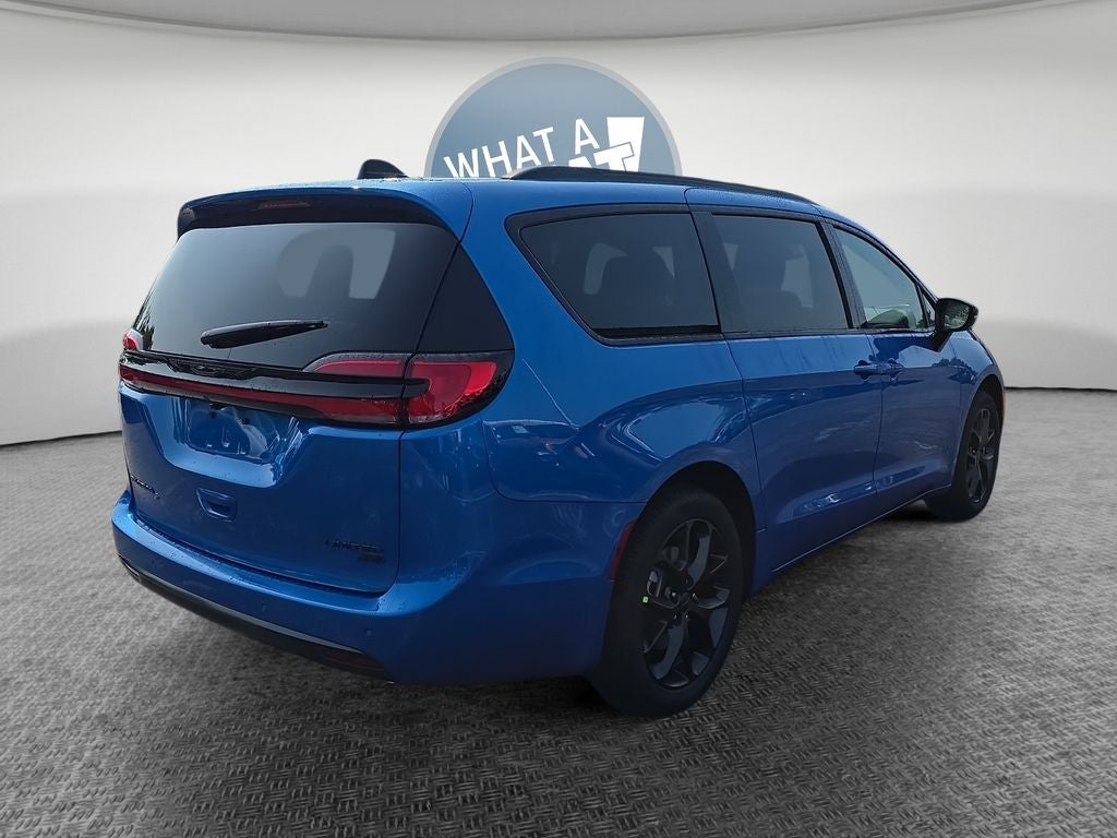 2027 Chrysler Pacifica Limited