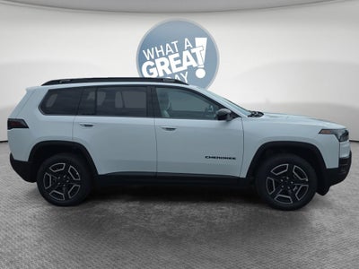 2026 Jeep Cherokee Laredo