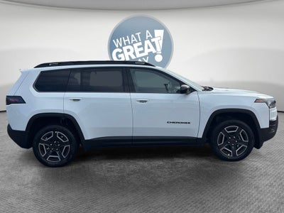 2026 Jeep Cherokee Laredo