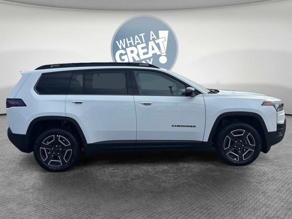 2026 Jeep Cherokee Laredo