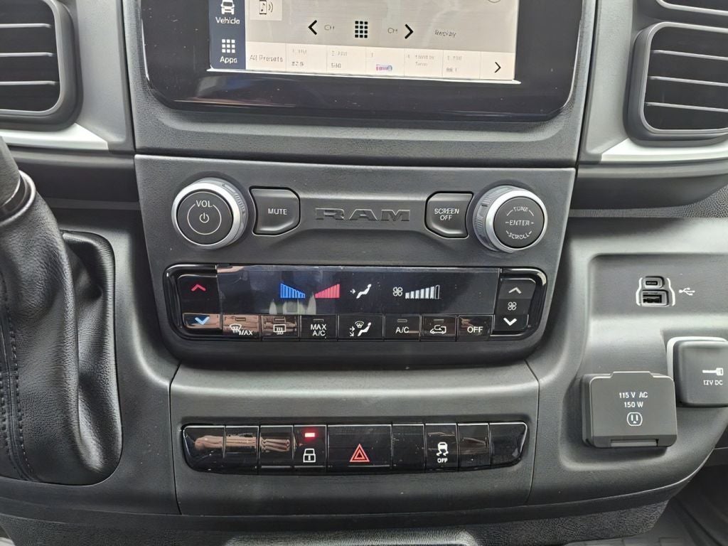 2025 RAM Promaster High Roof SLT / 136" WB