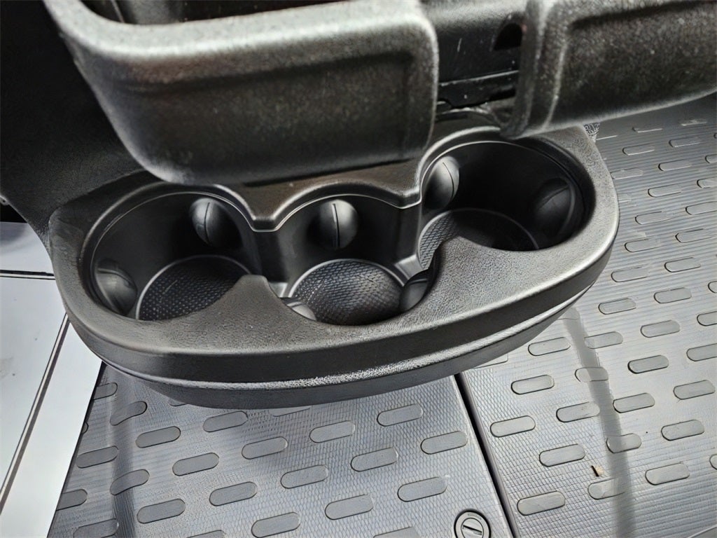 2025 RAM Promaster High Roof SLT / 136" WB