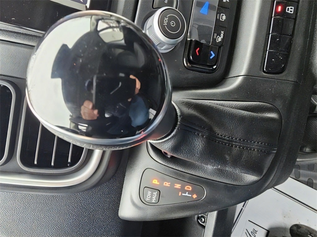 2025 RAM Promaster High Roof SLT / 136" WB