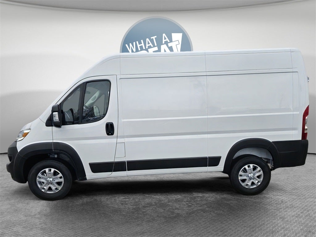2025 RAM Promaster High Roof SLT / 136" WB