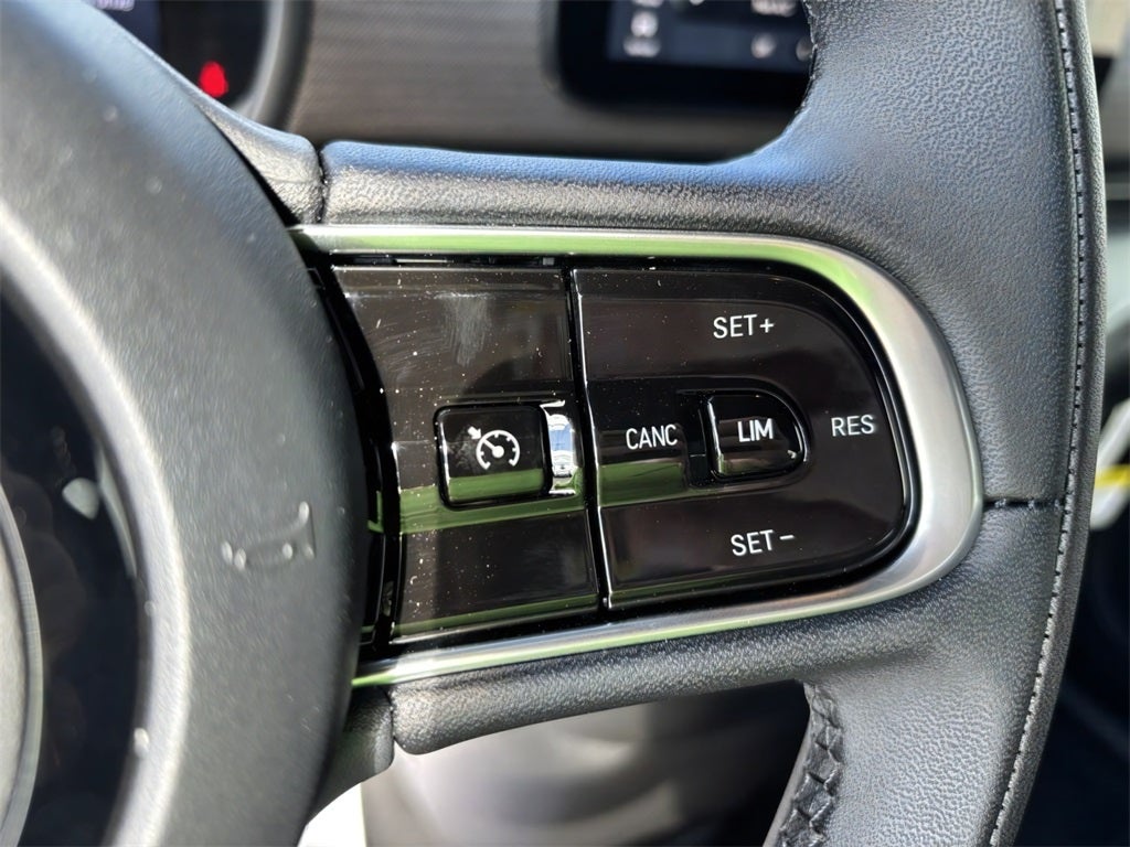 2025 FIAT 500 Battery Electric