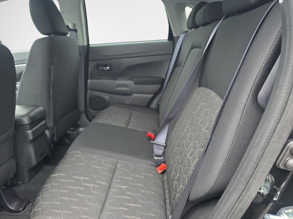 2027 Mitsubishi Outlander Sport 2.0 ES