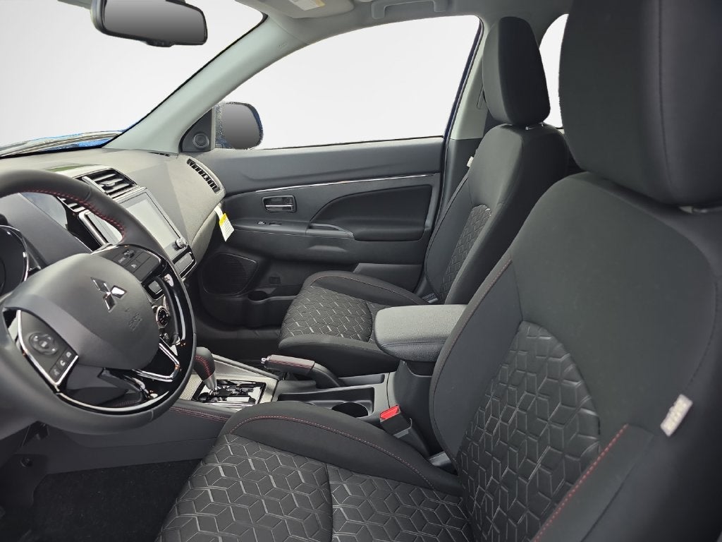 2027 Mitsubishi Outlander Sport 2.0 LE