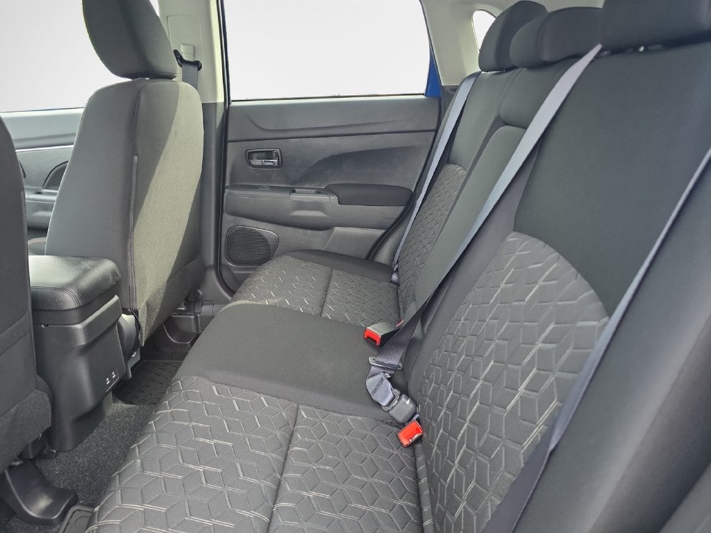 2027 Mitsubishi Outlander Sport 2.0 LE