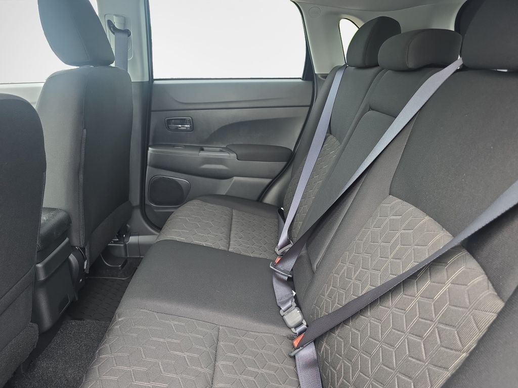 2027 Mitsubishi Outlander Sport 2.0 ES