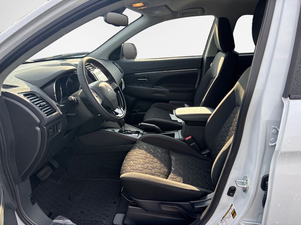 2027 Mitsubishi Outlander Sport 2.0 LE