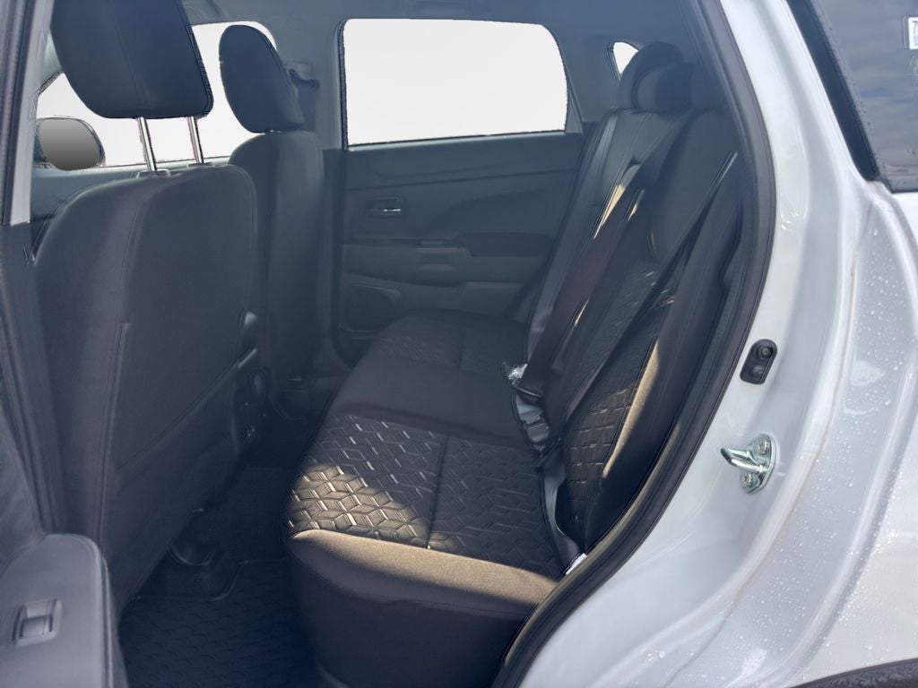2027 Mitsubishi Outlander Sport 2.0 LE