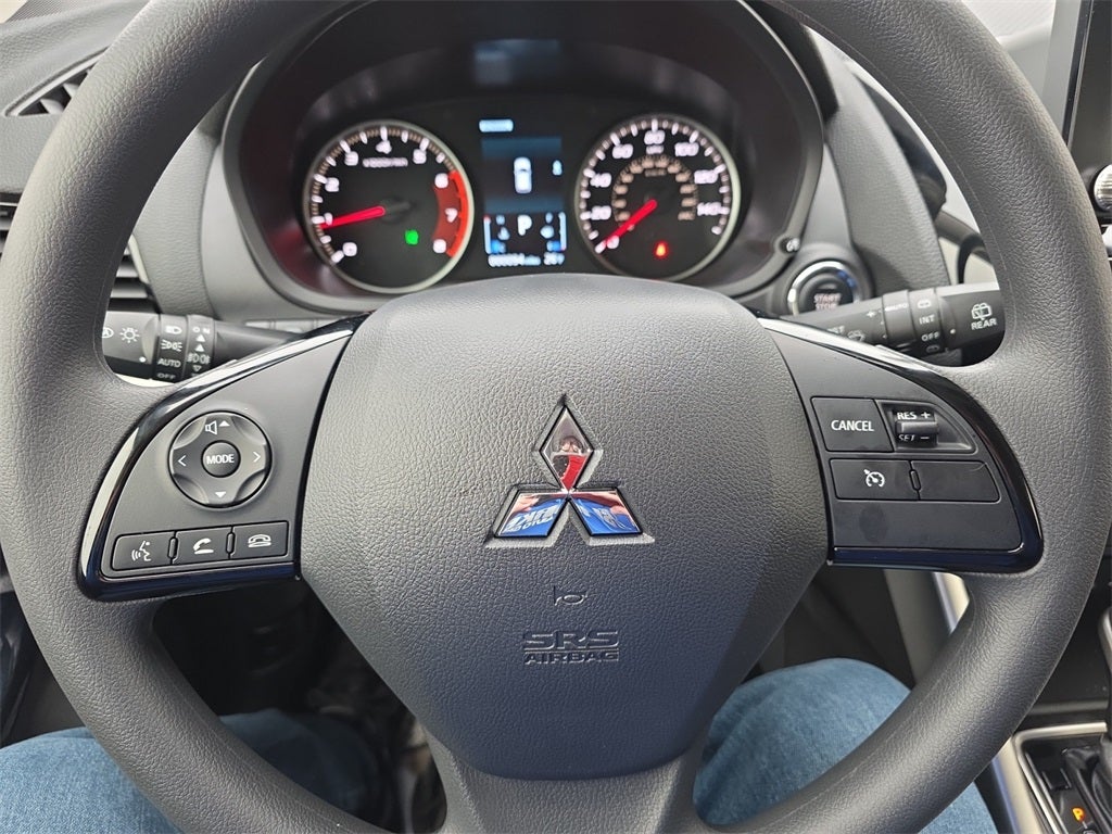 2026 Mitsubishi Eclipse Cross LE