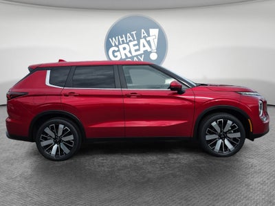 2026 Mitsubishi Outlander SE
