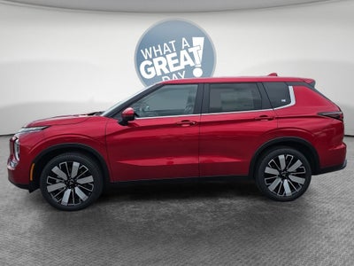 2026 Mitsubishi Outlander SE